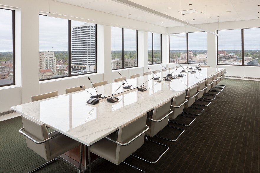 More Photos Of 202 S Michigan St, South Bend Medical For Lease