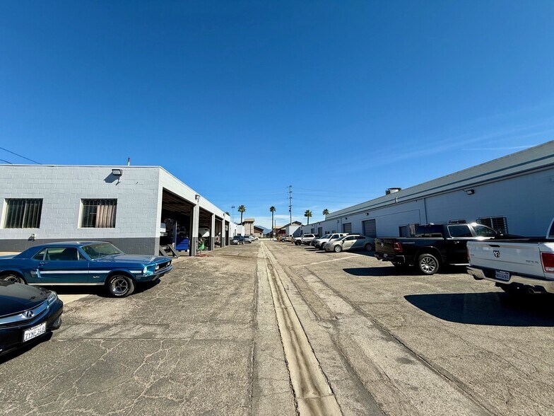 More Photos Of 1551-1575 Los Angeles Ave, Ventura Industrial For Sale