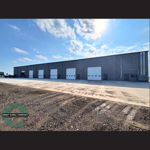 More Photos Of 1407 NW Laurel St, Elkhart Warehouse For Sale