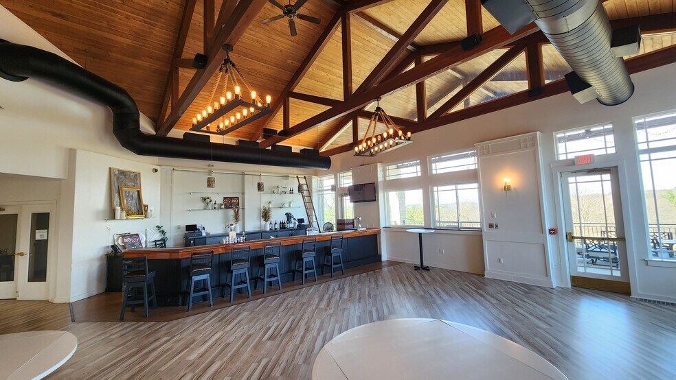 More Photos Of 2230 Fireline Rd, Palmerton Restaurant For Sale