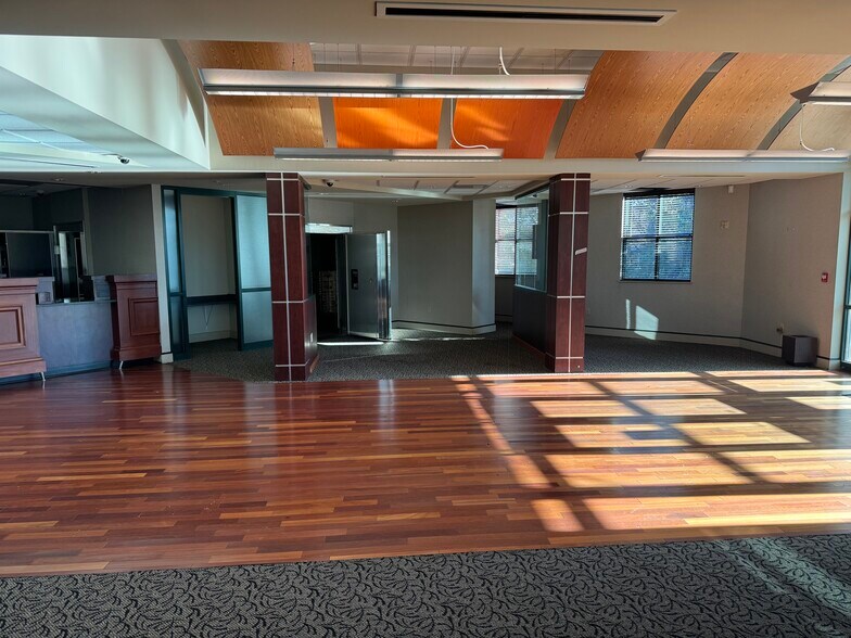 More Photos Of 7770 Us-72 Hwy, Madison Bank For Sale