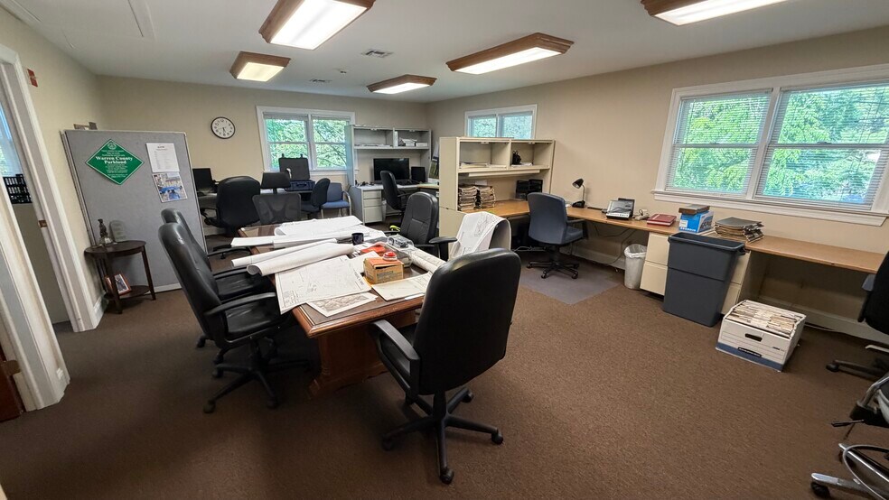 More Photos Of 205 State Route 31 N, Washington Office Residential For Sale