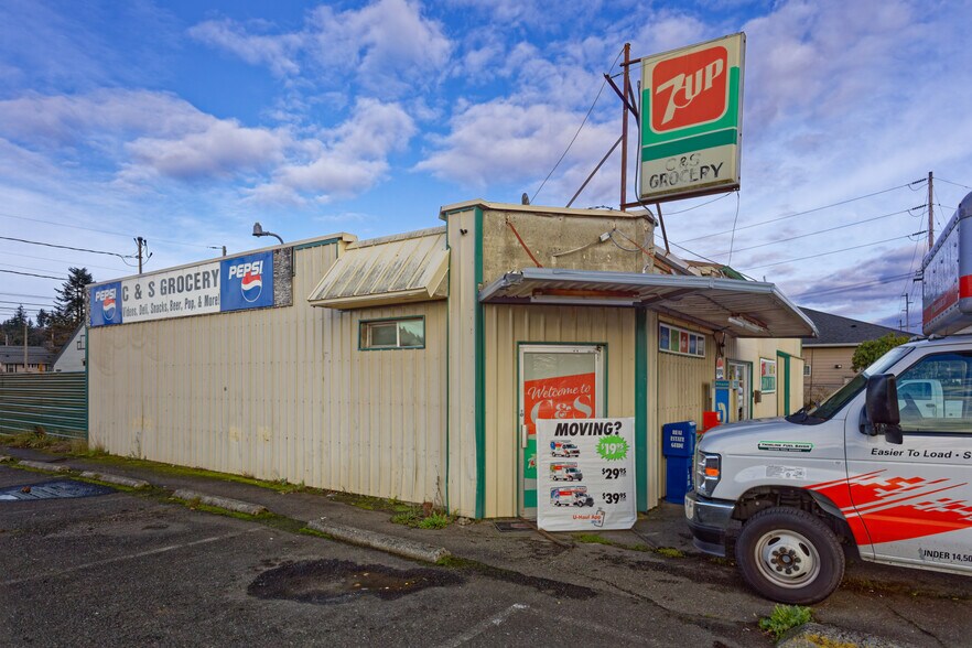 More Photos Of 112 Main St, Elma Flex For Sale