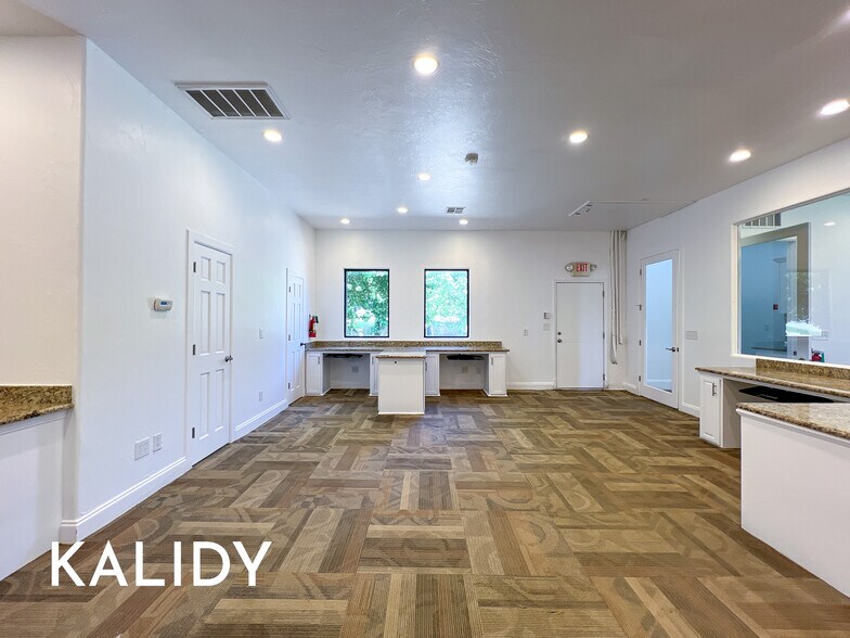 More Photos Of 14909 N Kelly Ave, Edmond Loft Creative Space For Lease