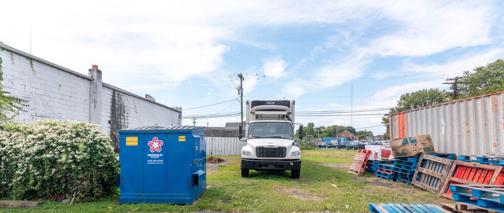 More Photos Of 106 Eastern Blvd, Essex General Retail For Sale