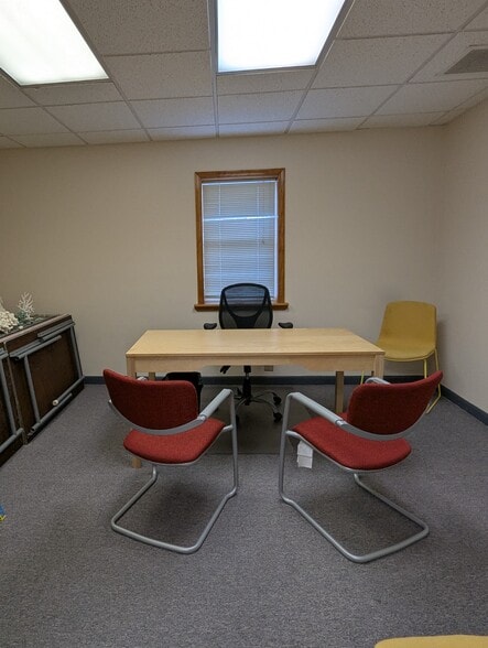 More Photos Of 572-574 Newark Ave, Jersey City Office For Sale