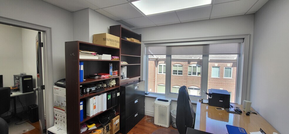More Photos Of 30 Wertheim Ct, Richmond Hill Office Residential For Lease