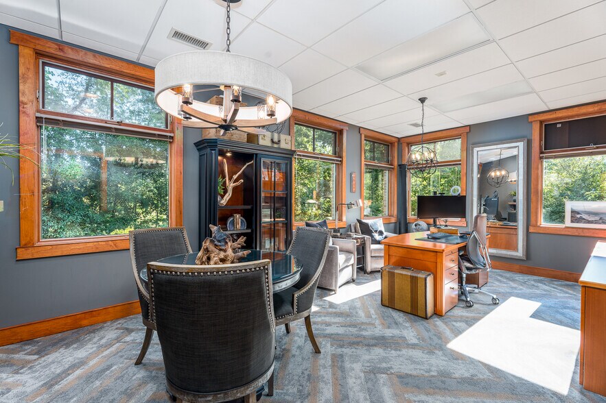 More Photos Of 1127 S Old US 23, Brighton Loft Creative Space For Sale