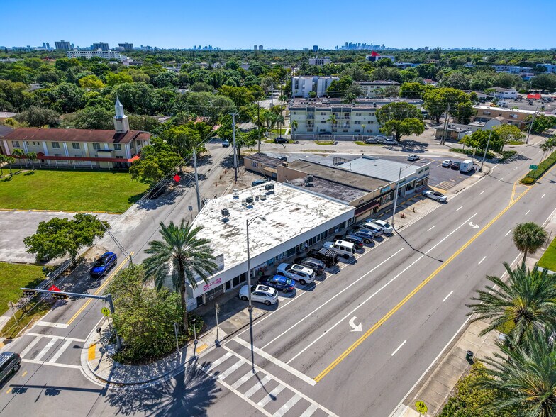 Primary Photo Of 12985-12997 W Dixie Hwy, North Miami Storefront For Sale