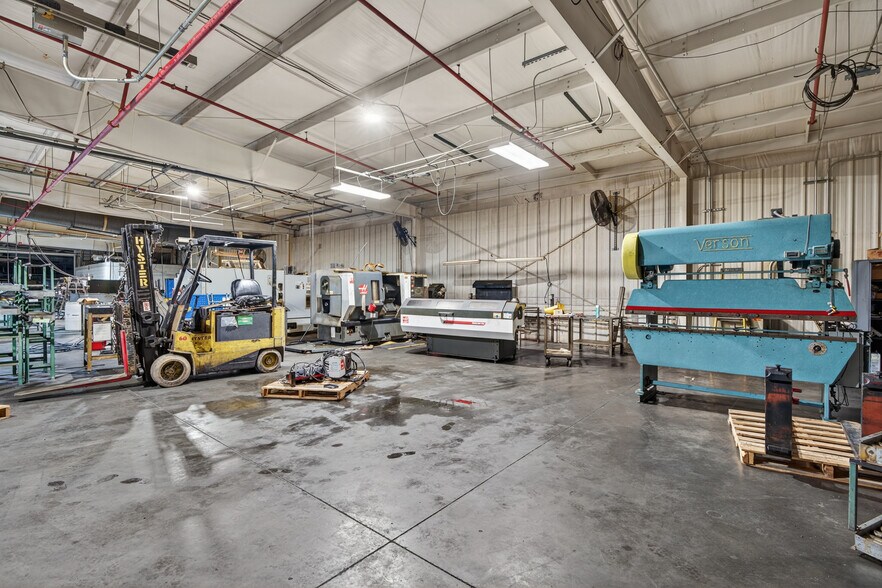 More Photos Of 310 Pennington Dr, Paris Manufacturing For Sale