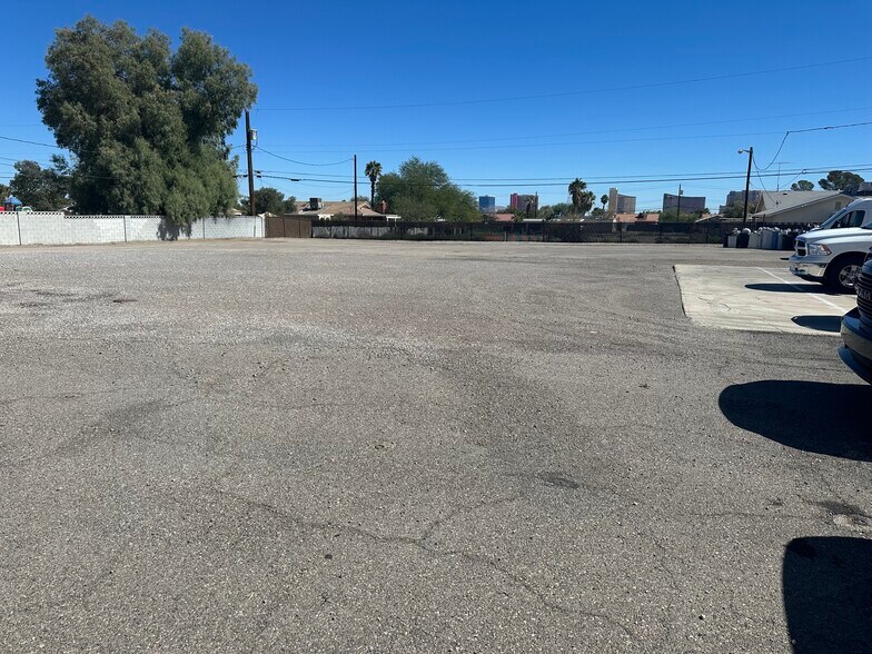 More Photos Of 3430 S Decatur Blvd, Las Vegas Service For Lease