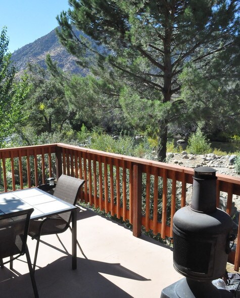More Photos Of 16123 Sierra Way, Kernville Hotel For Sale