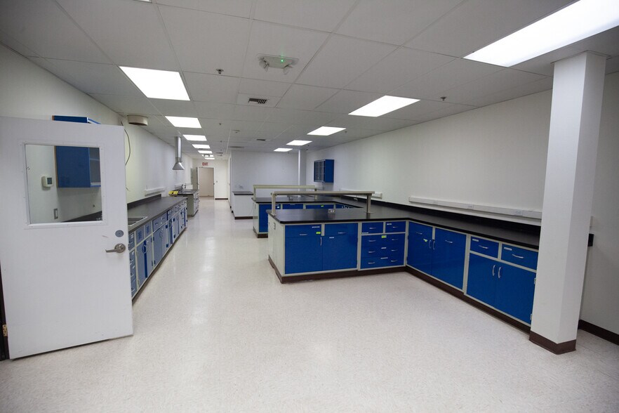 More Photos Of 1001 S 3rd St W, Missoula Manufacturing For Sale