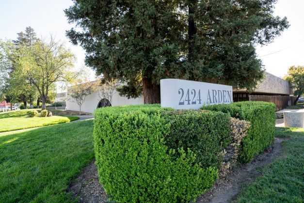 More Photos Of 2424 Arden Way, Sacramento Medical For Sale