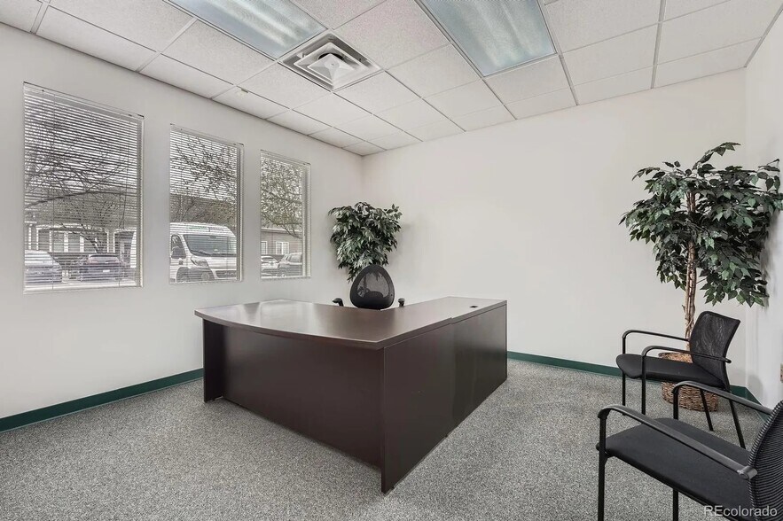 More Photos Of 2220 S Fraser St, Aurora Office For Sale