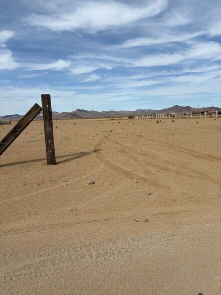 More Photos Of 8387 Terry rd, Dolan Springs Land For Lease
