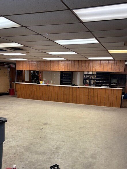 More Photos Of 52-54 Church St, Cheshire General Retail For Sale