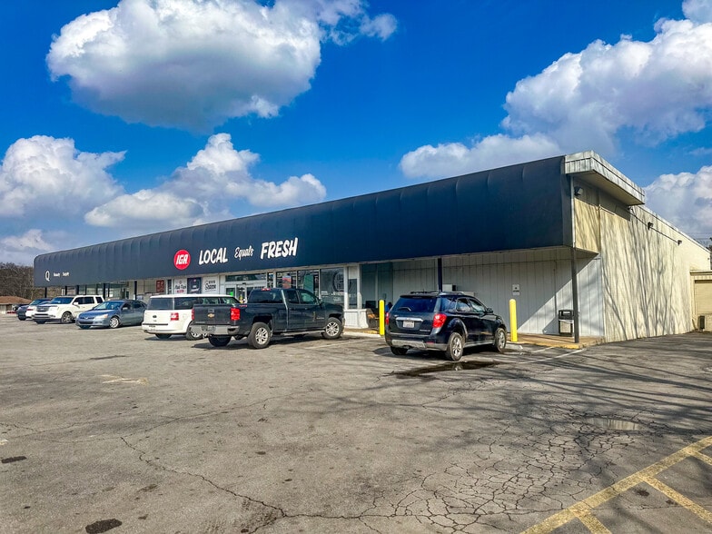 More Photos Of 3420 NW Pulaski Pike, Huntsville General Retail For Lease