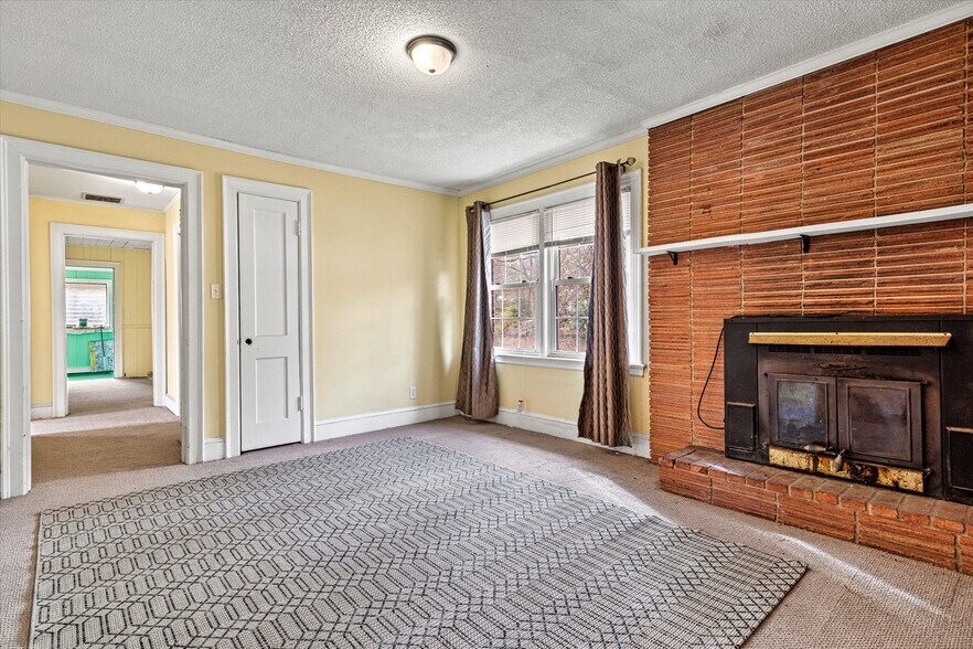 More Photos Of 1190 S NC 16 Business Hwy, Stanley Flex For Sale