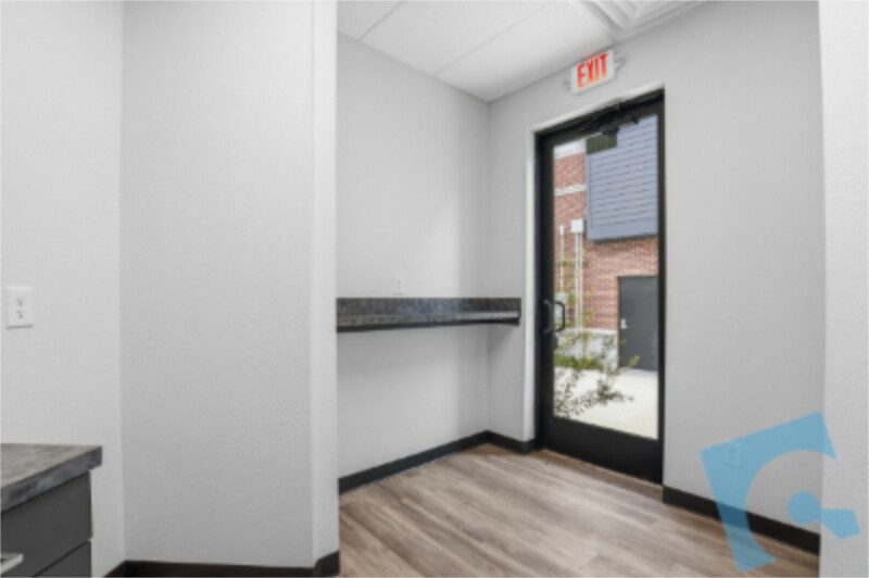 More Photos Of 9045 Mid Cities Blvd, North Richland Hills Medical For Lease