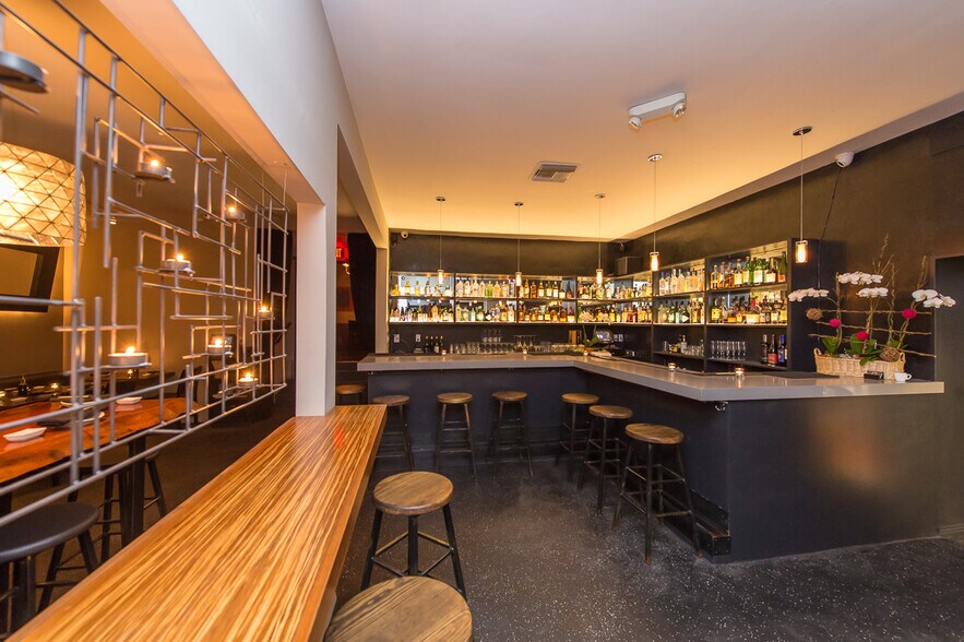 More Photos Of 12223 W Washington Blvd, Los Angeles Restaurant For Lease