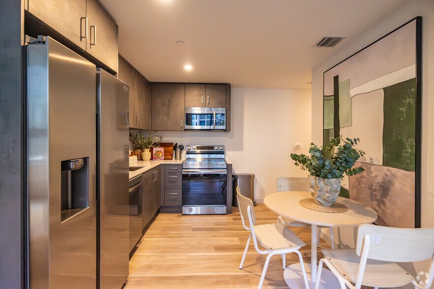 More Photos Of 51 NW 28th St, Miami Apartments For Sale