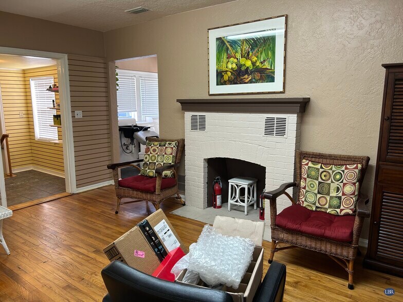 More Photos Of 141 N Orlando Ave, Cocoa Beach General Retail For Sale