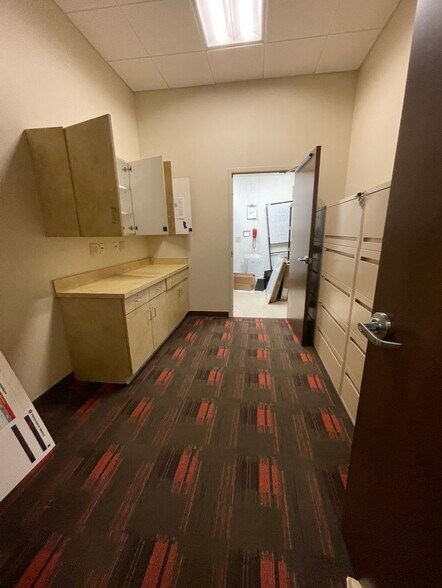 More Photos Of 84 N Plank Rd, Newburgh Storefront For Lease