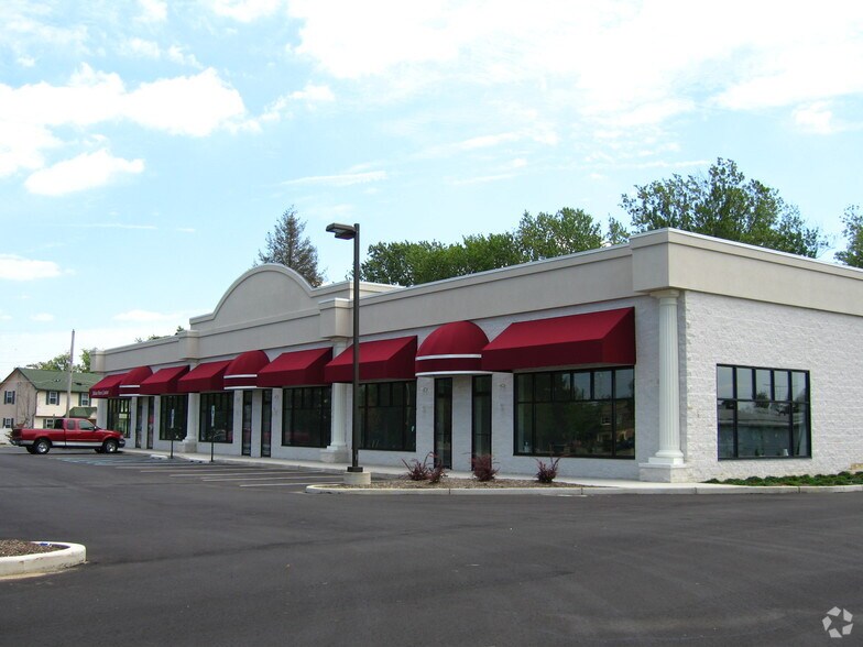 More Photos Of 37 Clementon Rd, Berlin Storefront For Lease