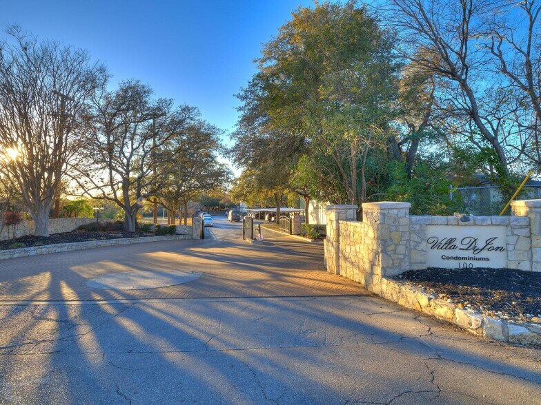 Primary Photo Of 100 Lorenz Rd, San Antonio Apartments For Sale