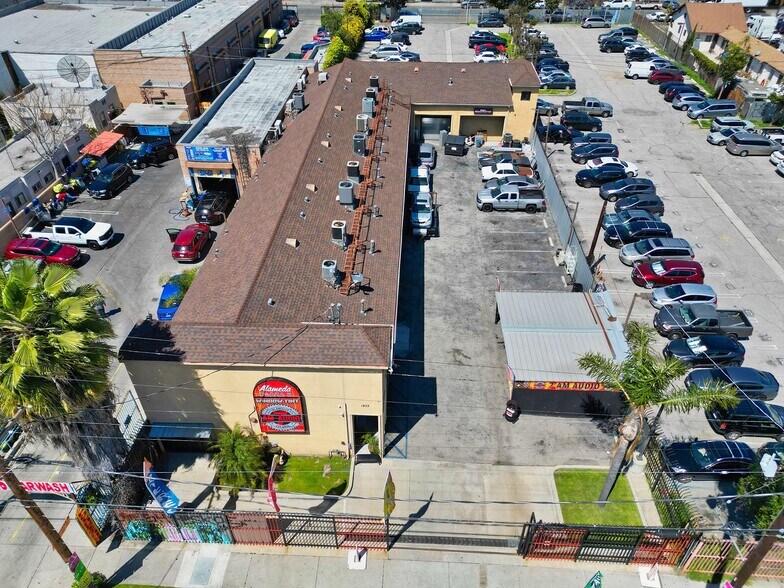 More Photos Of 1833 E Vernon Ave, Los Angeles General Retail For Sale