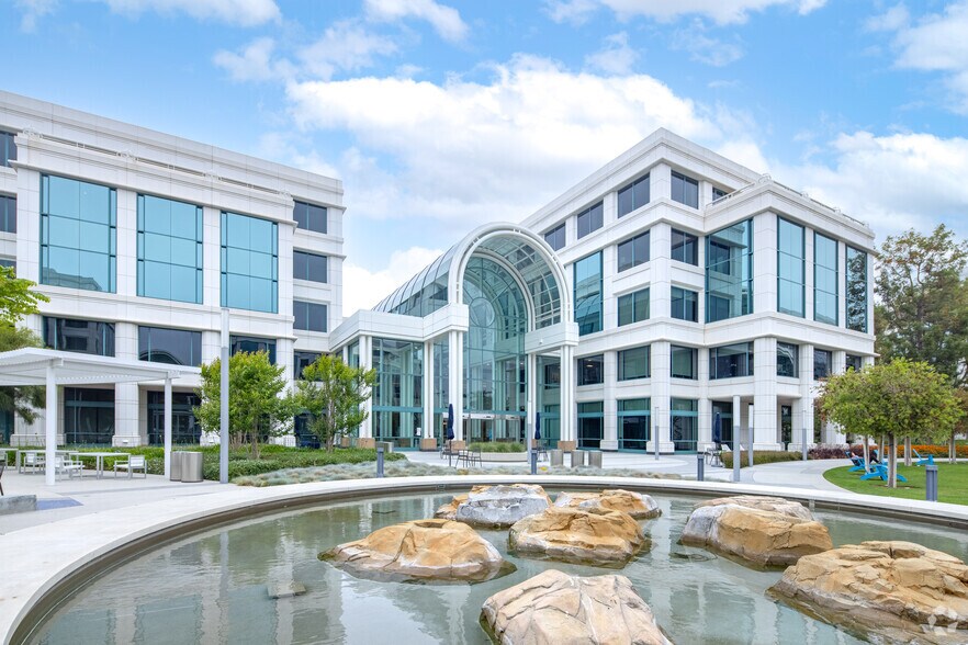 More Photos Of 2450 Colorado Ave, Santa Monica Office For Lease