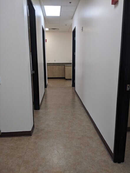 More Photos Of 15405 N 99th Ave, Sun City Medical For Lease