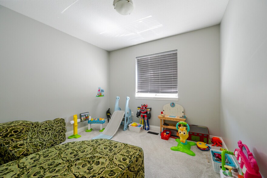 More Photos Of 32533 Ptarmigan Dr, Mission Daycare Center For Sale