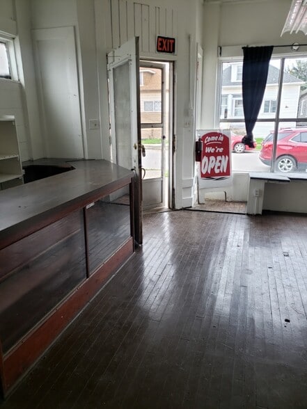 Primary Photo Of 288 Richter St, River Rouge Storefront For Lease