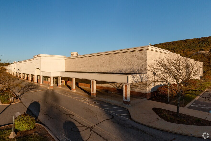 More Photos Of 2222-2298 E College Ave, State College General Retail For Sale