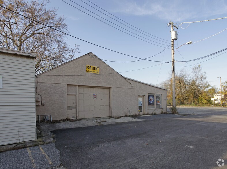 More Photos Of 117 N Main St, Pleasantville Flex For Lease