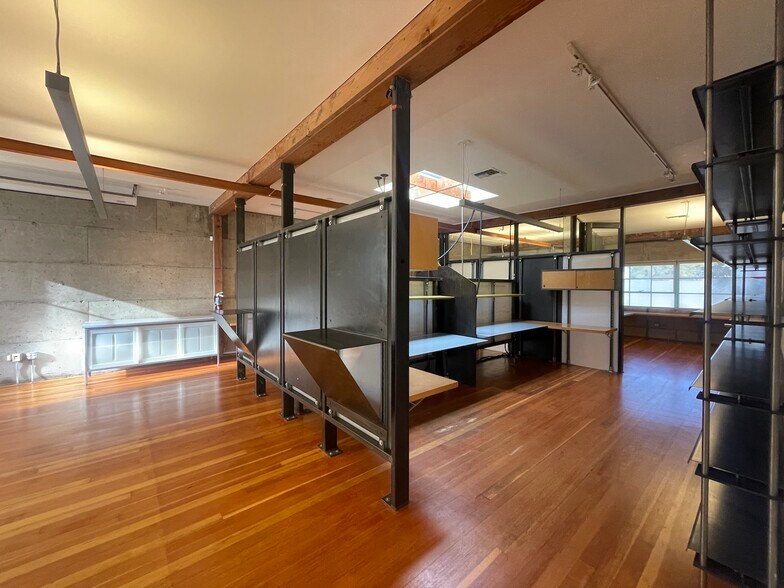 More Photos Of 2332 5th St, Berkeley Office For Lease