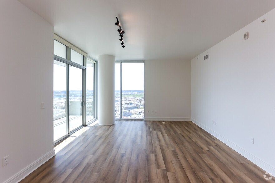 More Photos Of 1400 Hi Line Dr, Dallas Apartments For Lease