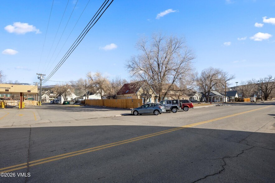 More Photos Of 215 Capitol Street, Eagle Land For Sale