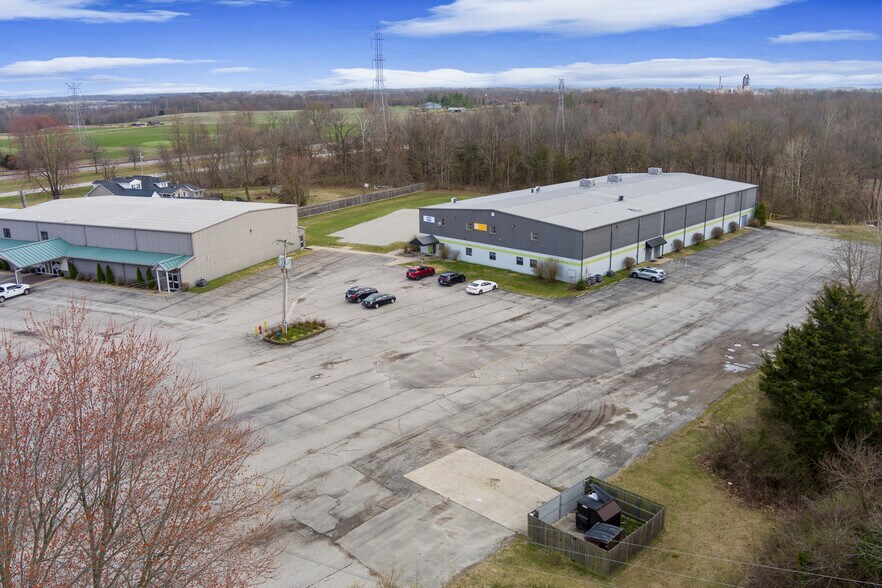 More Photos Of 11515 Highway 31, Sellersburg Light Distribution For Lease
