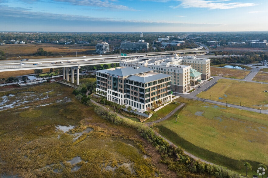 More Photos Of 75 Port City Lndg, Mount Pleasant Office For Lease