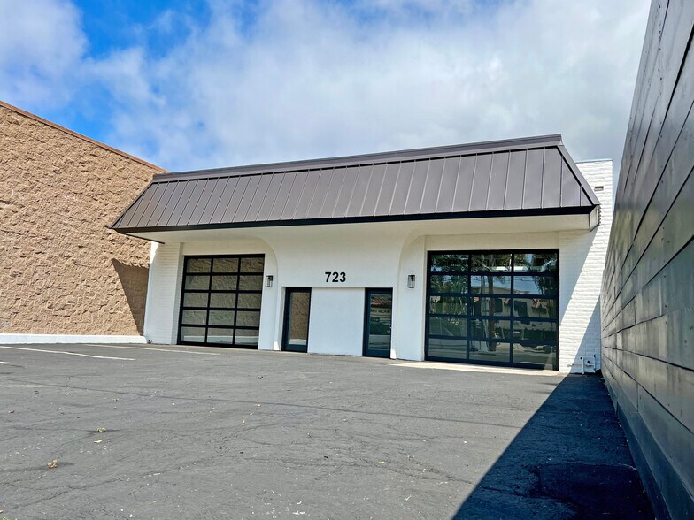 More Photos Of 723 E Haley St, Santa Barbara Warehouse For Sale