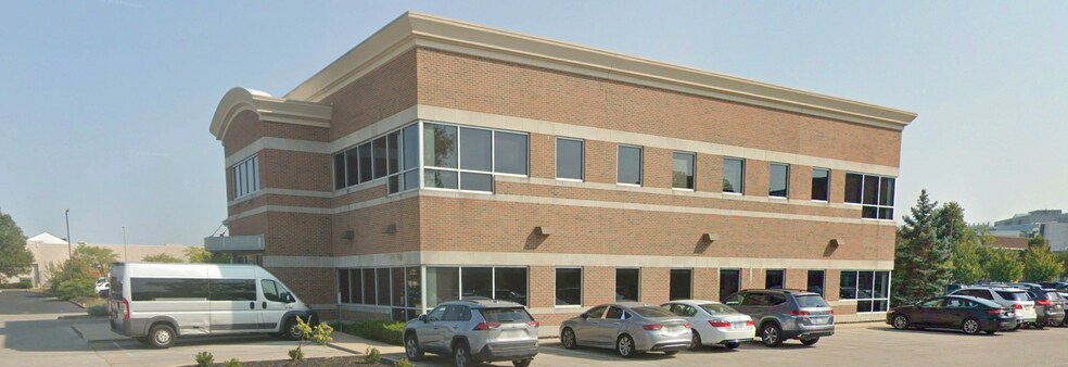 More Photos Of 7914 N Shadeland Ave, Indianapolis Medical For Lease