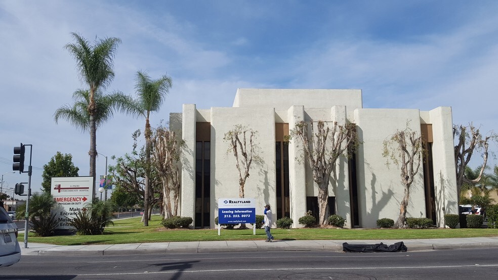 More Photos Of 5471 La Palma Ave, La Palma Medical For Lease