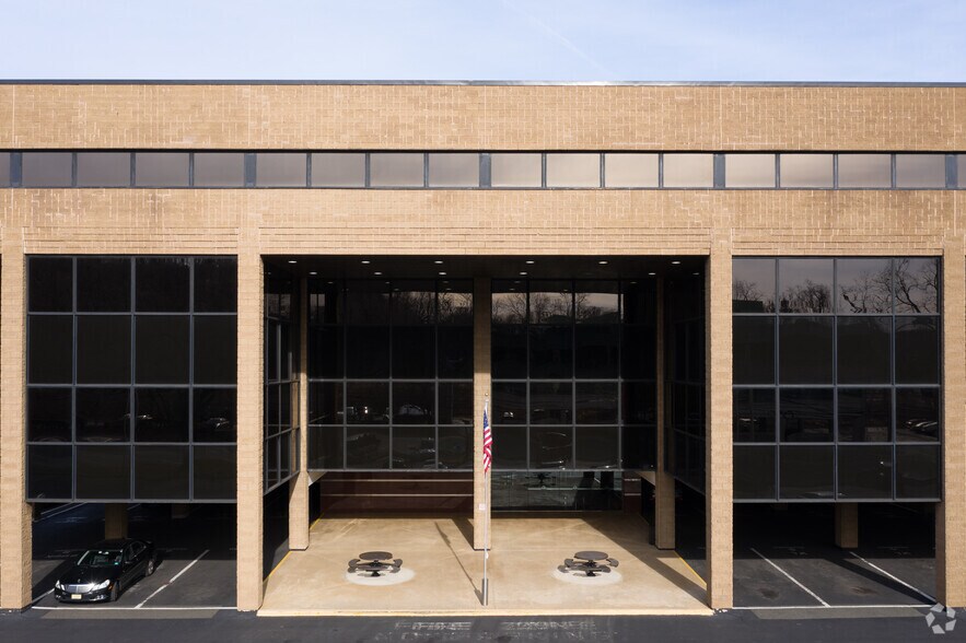 Primary Photo Of 830 Morris Tpke, Short Hills Coworking Space