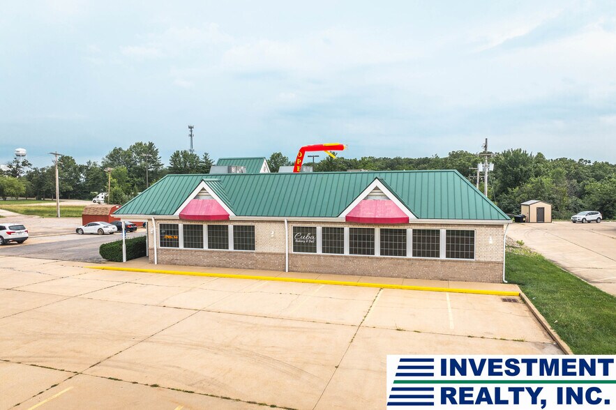 More Photos Of 60 Highway P, Cuba Freestanding For Sale