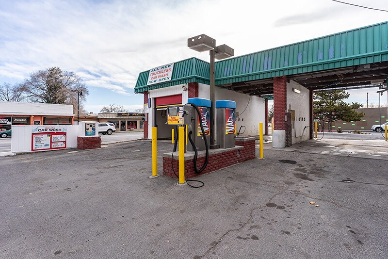 More Photos Of 1019 S WELLS Ave, Reno Carwash For Sale