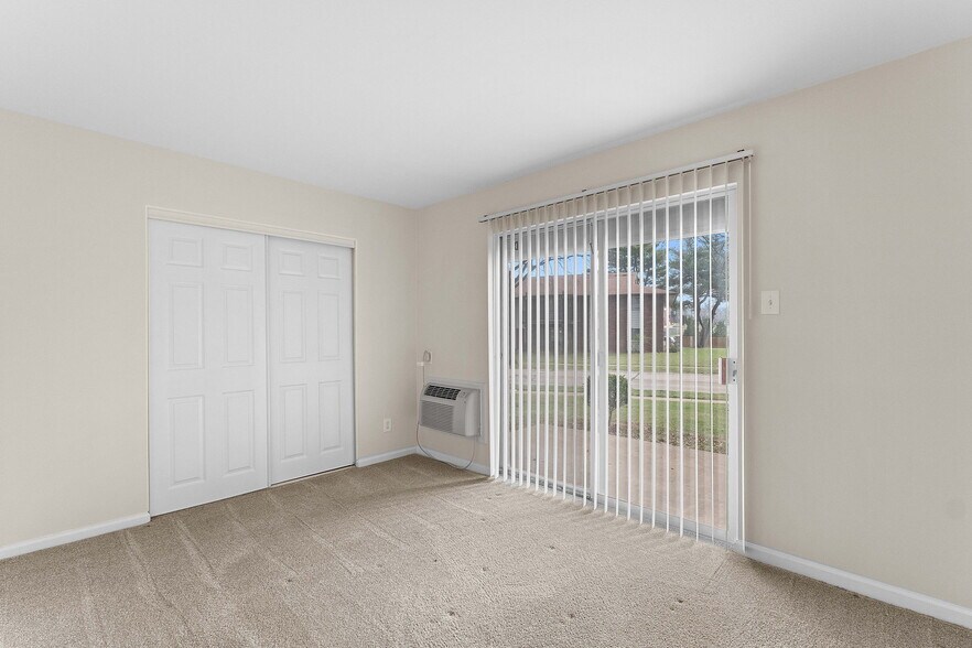 More Photos Of 7446 Sieloff Dr, Hazelwood Apartments For Sale