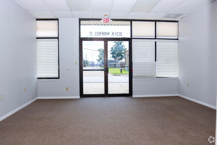 More Photos Of 201 N Winfree St, Dayton Office For Sale